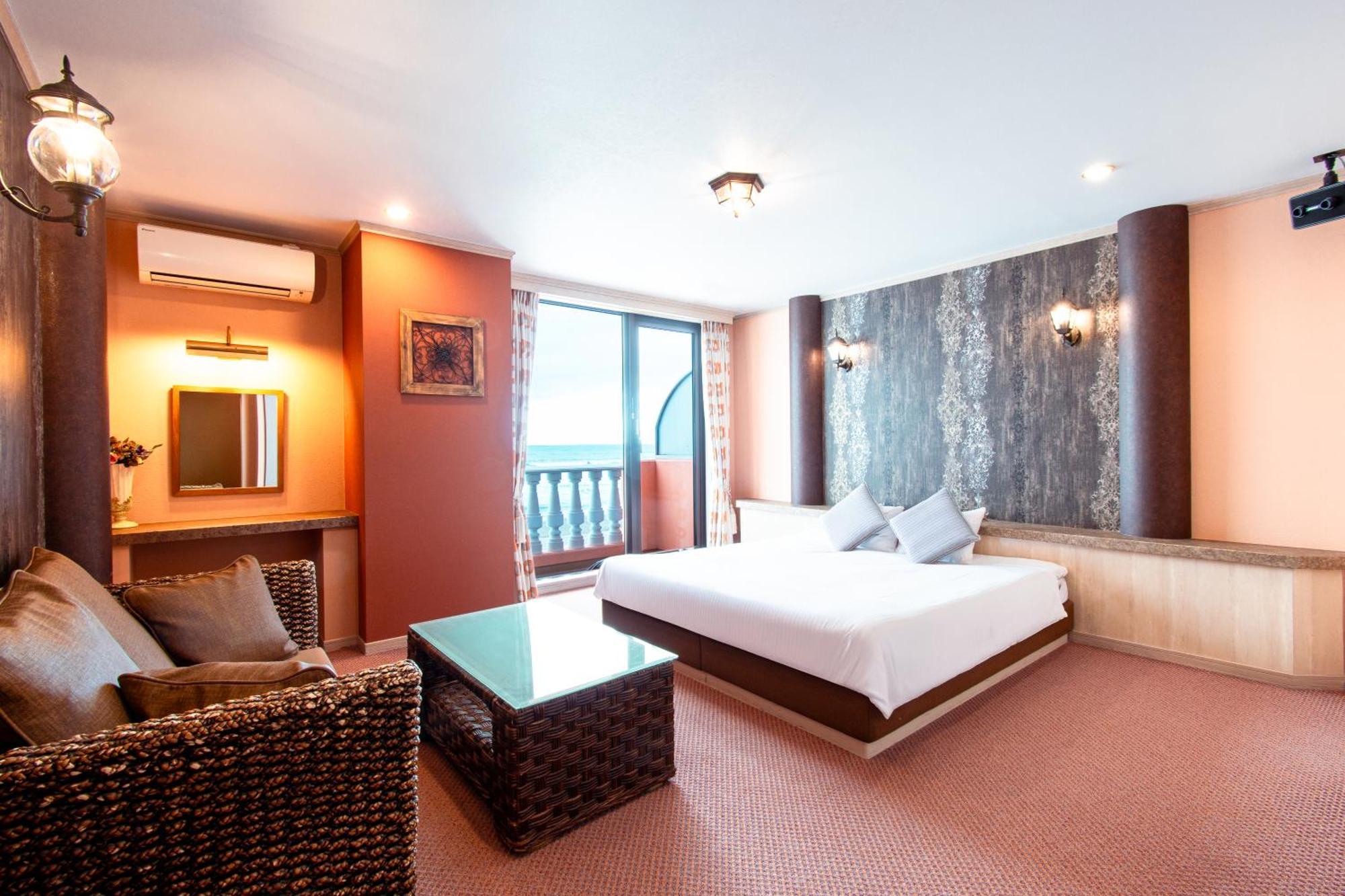 Hotel Luna Coast (Adults Only) โอตารุ ภายนอก รูปภาพ